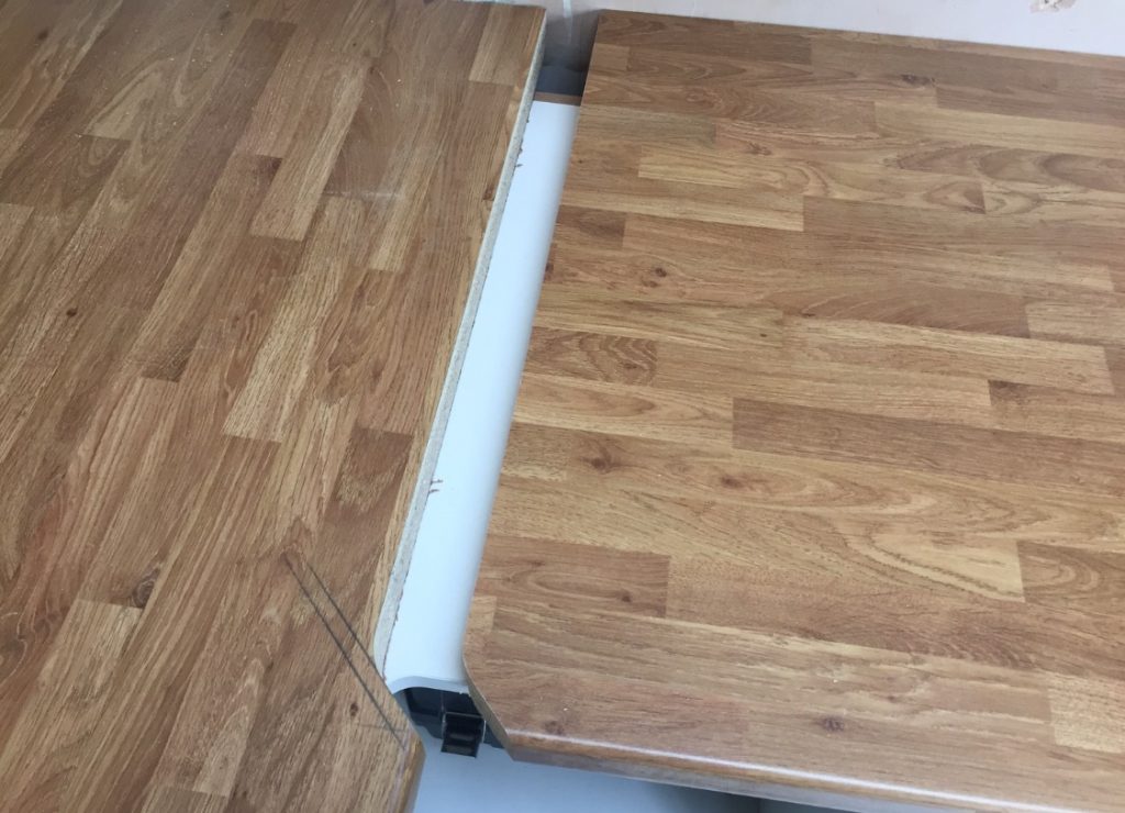 Worktop mitre cut service also known as a Masons mitre cut. – Laserline